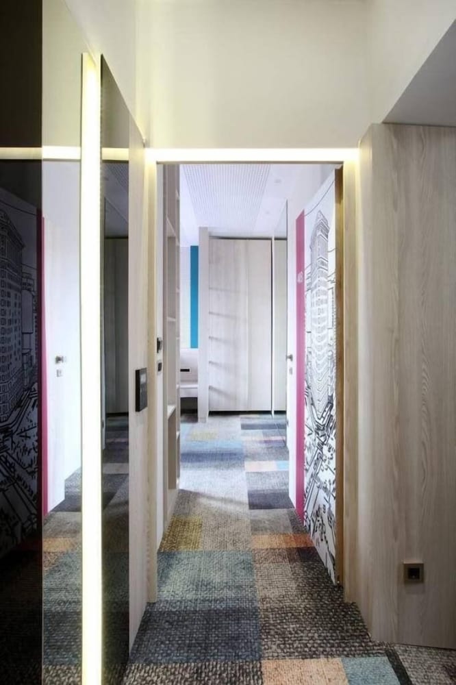 Фото Hotel Cosmopolit