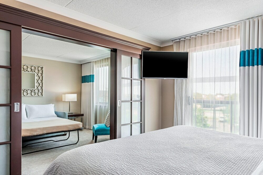 Фото Four Points by Sheraton London