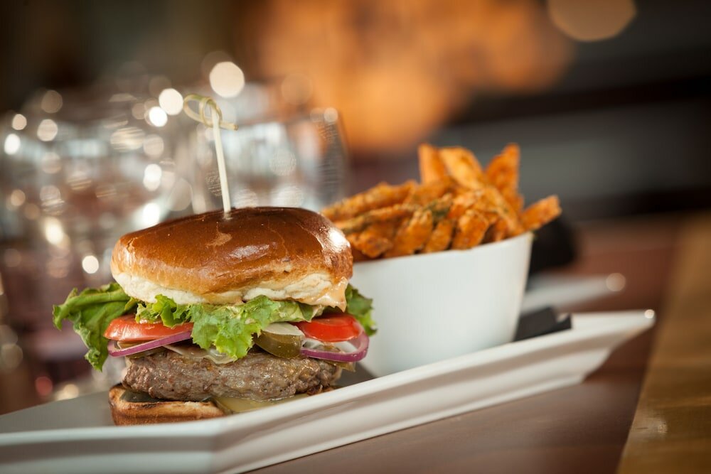 Фото Waterton Lakes Lodge Resort