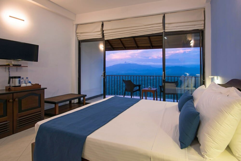 Фото Ceyloni Panorama Resort