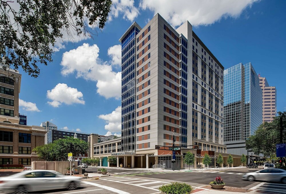 Фото Hyatt House Tampa Downtown