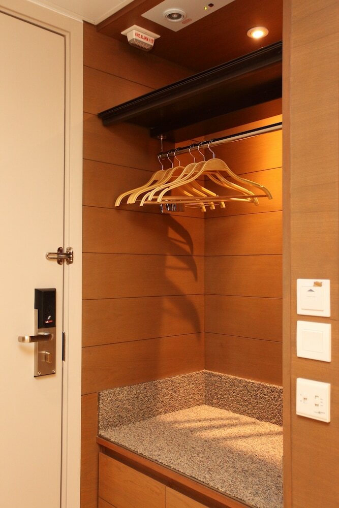 Фото The Salvation Army Booth Lodge