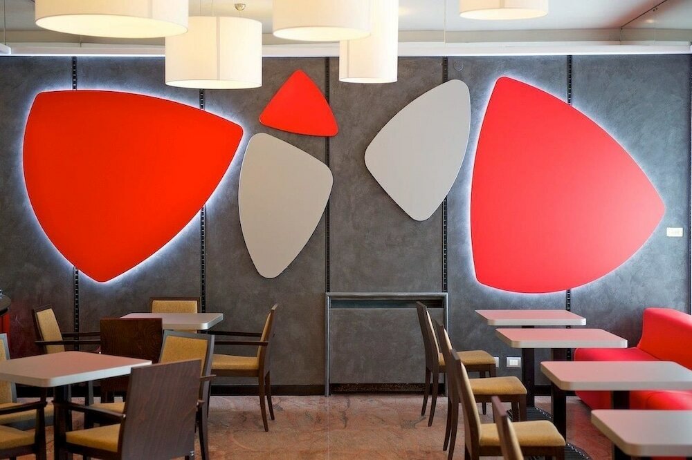 Фото Ibis Styles Parma Toscanini