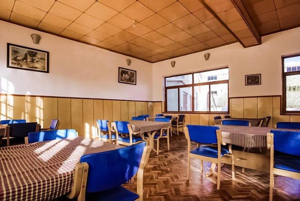 Фото Hotel Abu Palace