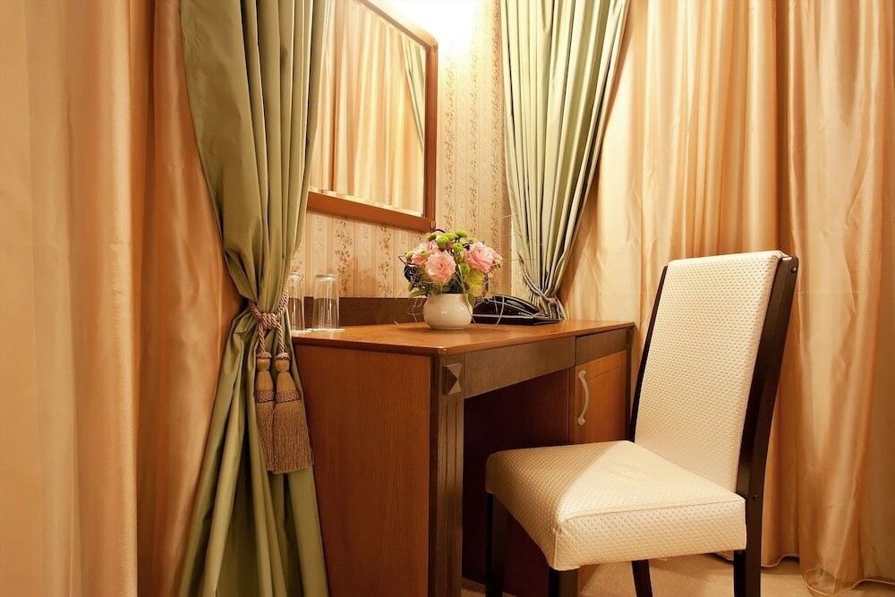 Фото Best Western Plus Bristol Hotel