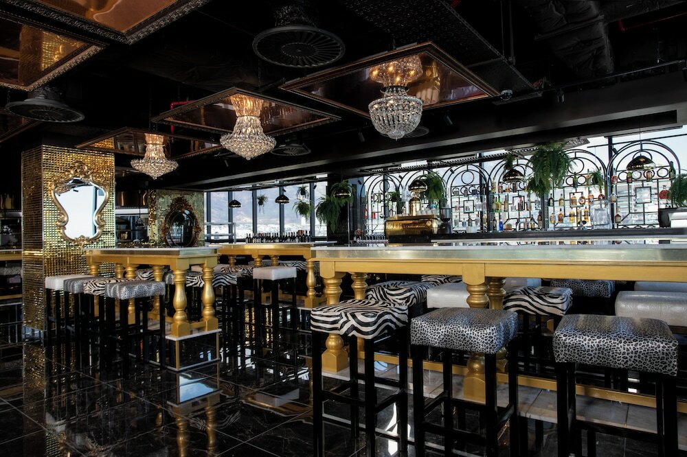 Фото Hotel Sky Cape Town