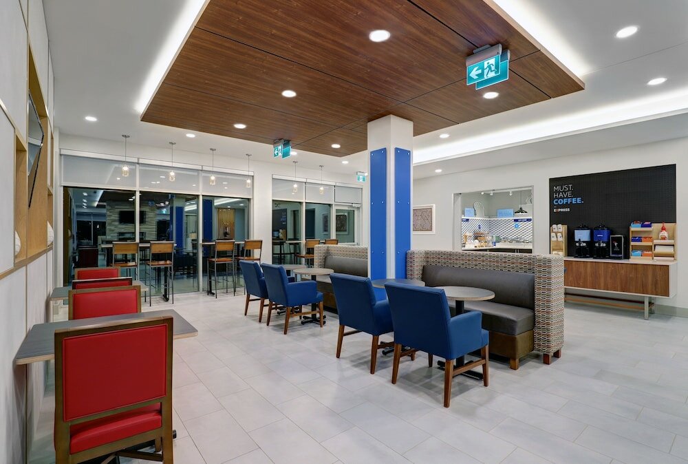 Фото Holiday Inn Express & Suites Port Elgin