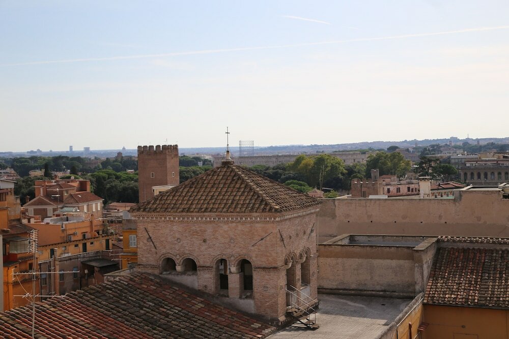 Фото Biancoreroma B&b