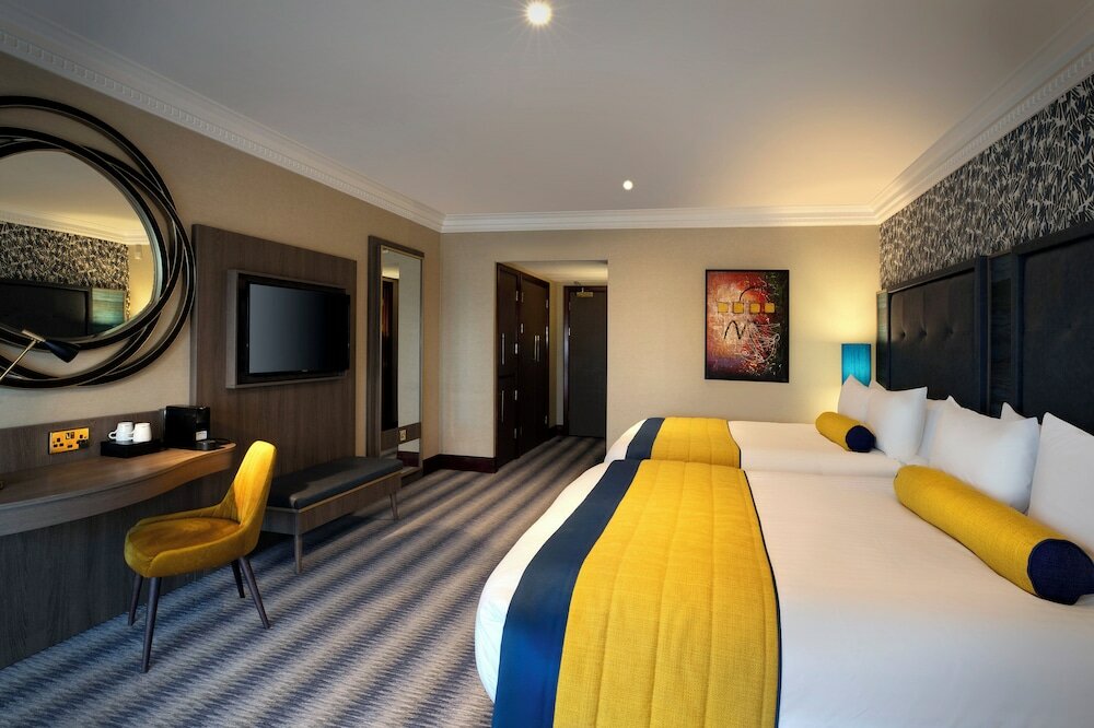 Фото Leonardo Royal Hotel London City - Tower of London