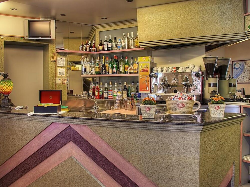 Фото Hotel Villa Iris