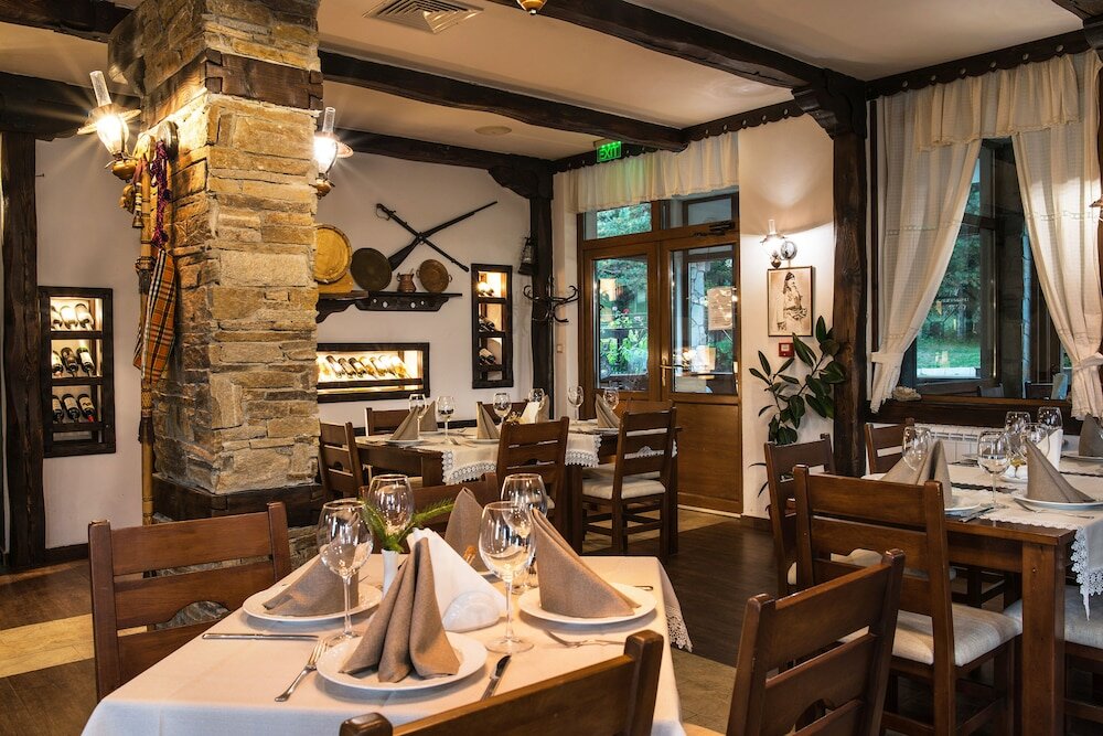 Фото Mountain Lake Hotel