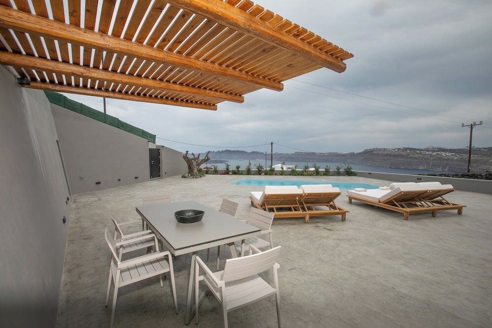 Фото Melidonia Suites