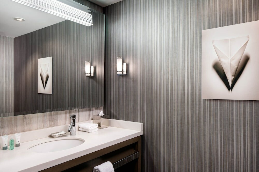 Фото The Westin Cleveland Downtown