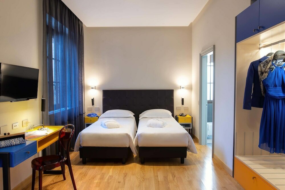 Фото отеля 3