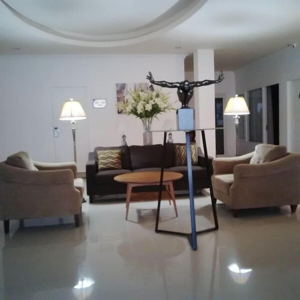 Фото Ramayana Hotel