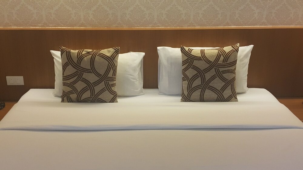 Фото Windmill Resort Hotel