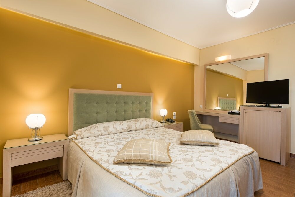 Фото Heliotrope Hotels