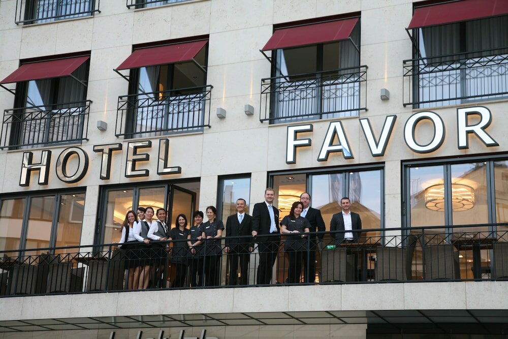 Фото Hotel Favor