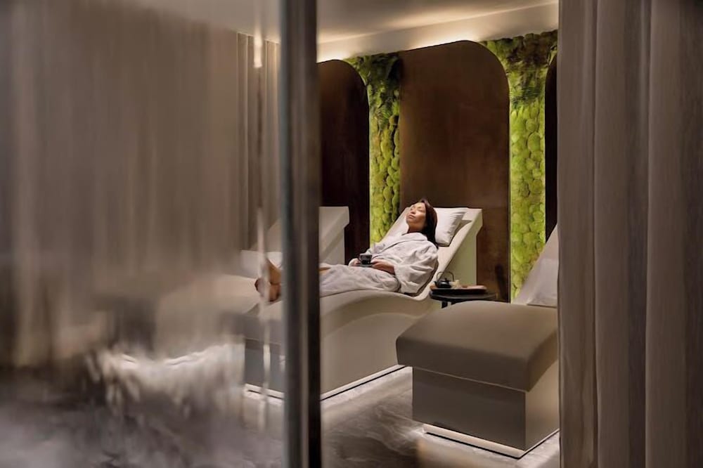 Фото Marsden Viaduct Hotel