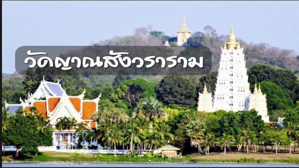 Фото LawinTa Hotel 