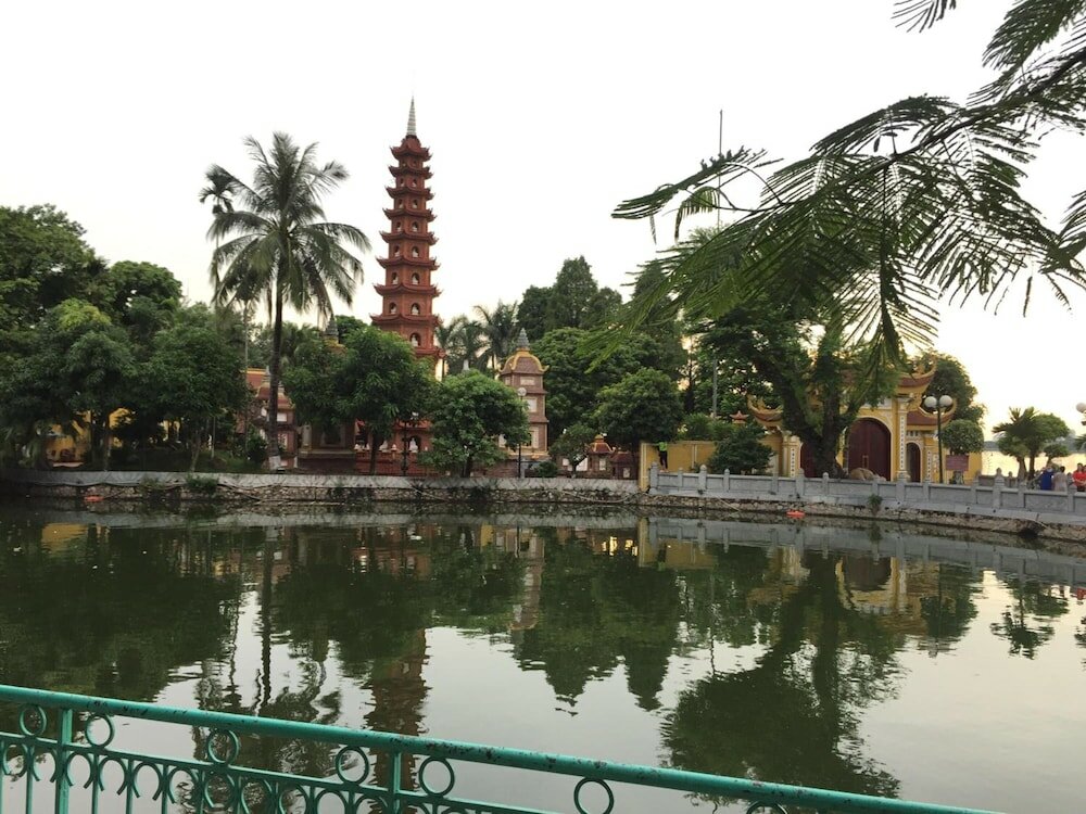 Фото отеля 2