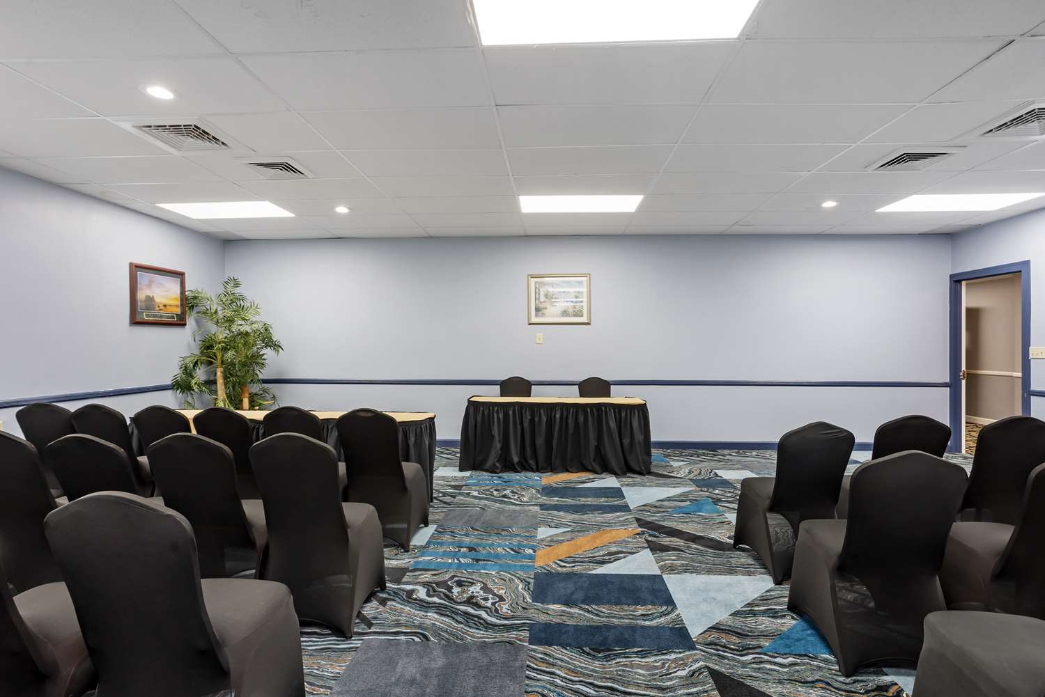 Фото Best Western Rutgers University Hotel