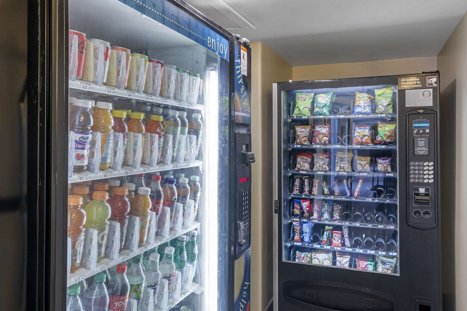 Фото Best Western Canoga Park Motor Inn