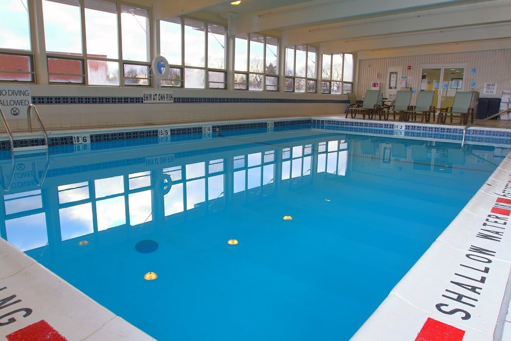Фото Holiday Inn Express & Suites Pittsburgh West - Greentree, an Ihg Hotel