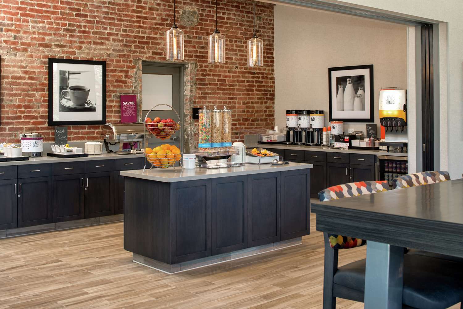 Фото Hampton Inn Petaluma, Ca