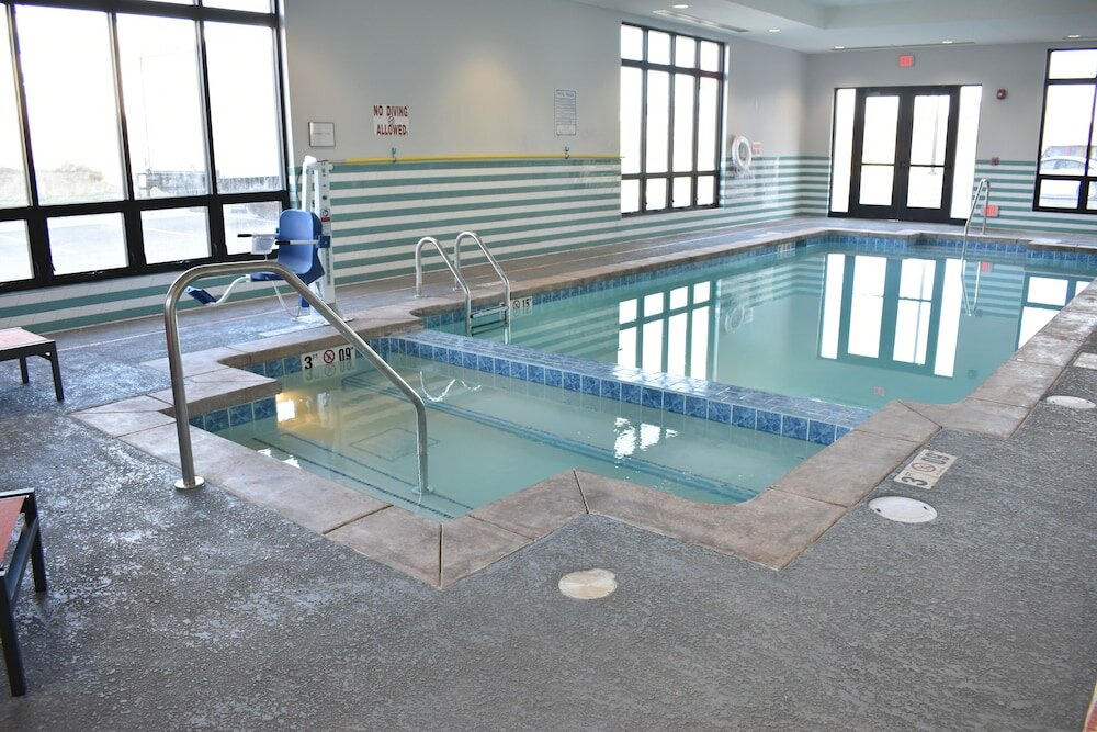 Фото Holiday Inn Kansas City - Northeast, an Ihg Hotel