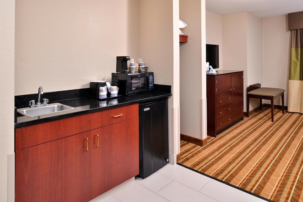 Фото Best Western Old Mill Inn