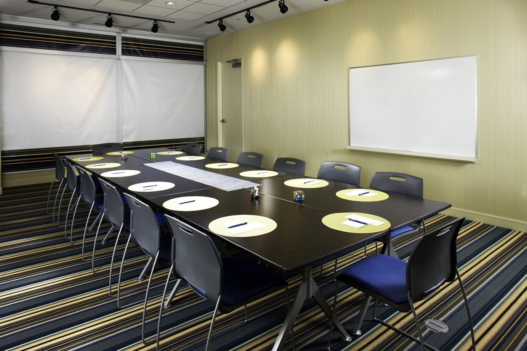 Фото Aloft Cleveland Downtown