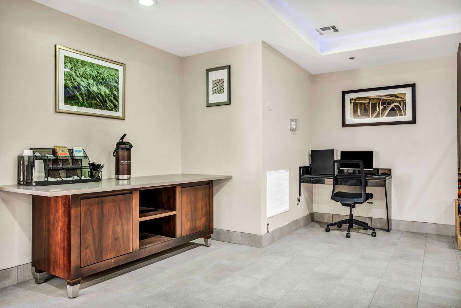 Фото Country Inn & Suites by Radisson, Oklahoma City at Northwest Expressway, Ok