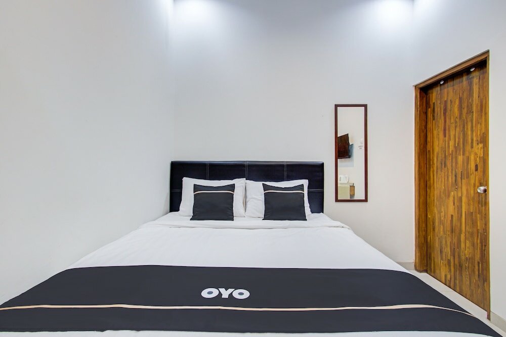 Фото Super Oyo Collection O 3280 Cendhani Raras