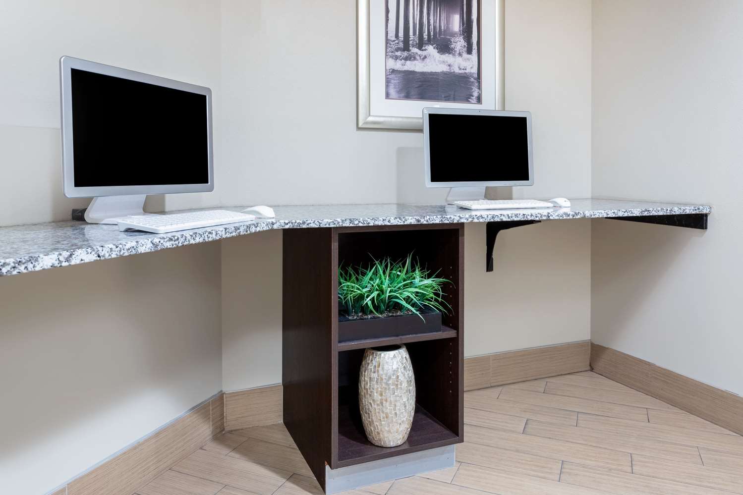 Фото La Quinta Inn & Suites by Wyndham Ocean City