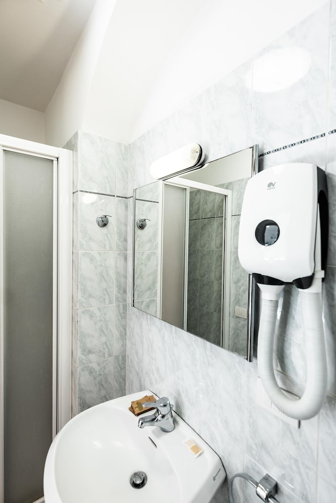 Фото Minerva Monks Inn