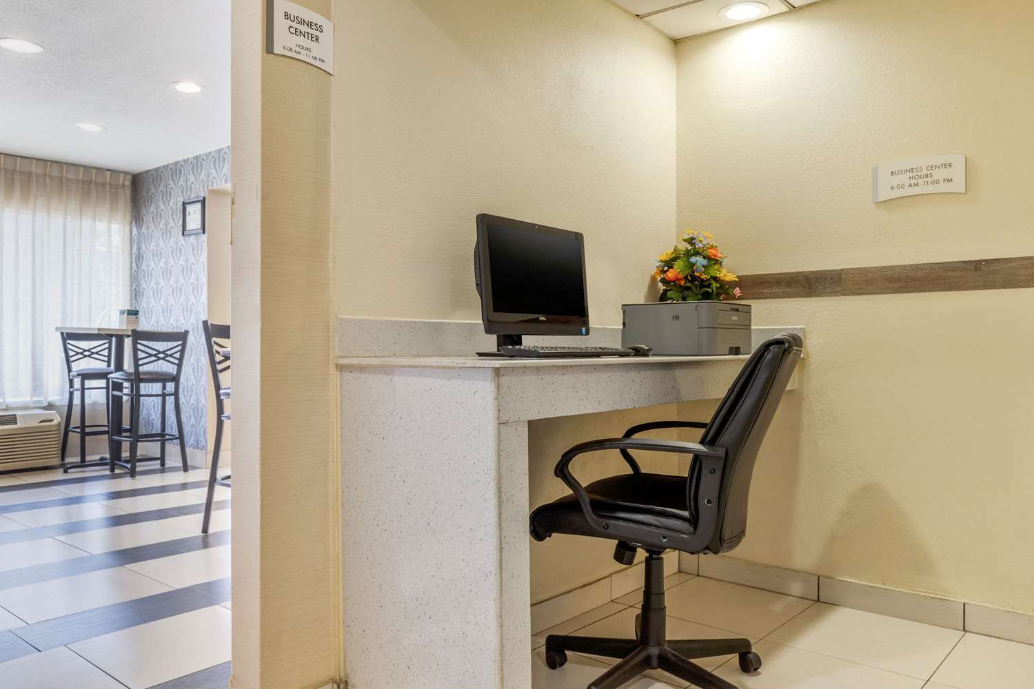 Фото Quality Inn Airport South