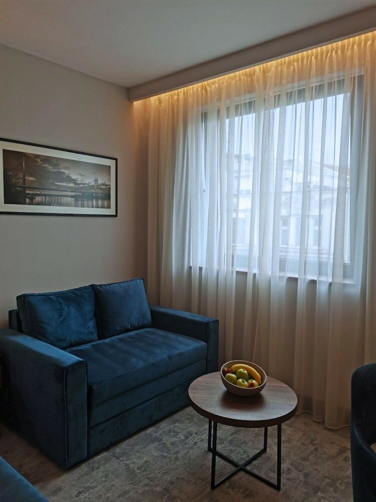 Фото Central Point Hotel