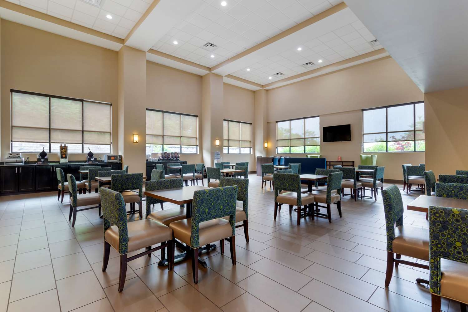 Фото Comfort Suites Kingsport