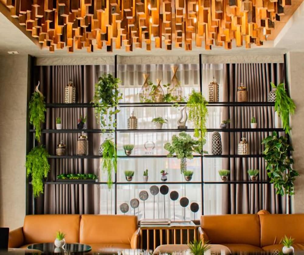 Фото Ironwood Hotel