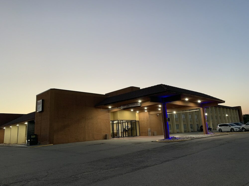 Фото Travelodge by Wyndham Odessa