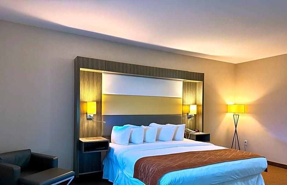 Фото Southfort Inn