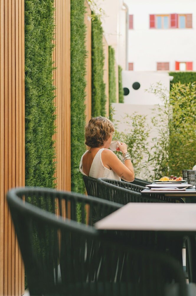 Фото Boutique Hotel Petit Montisión