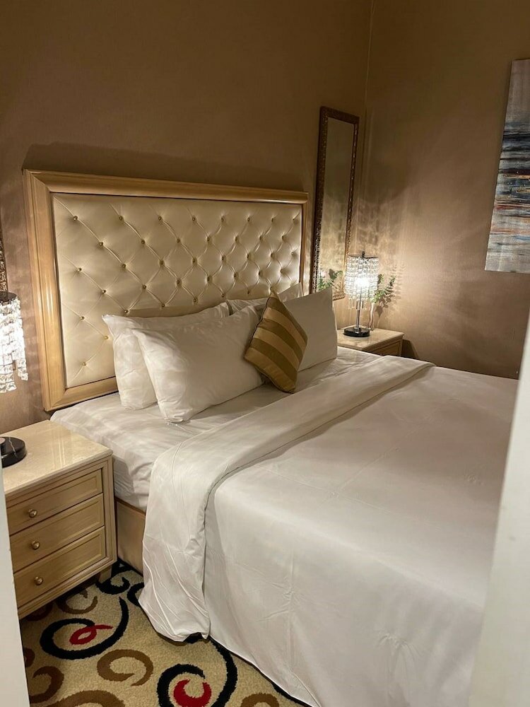 Фото Maytower Apartment