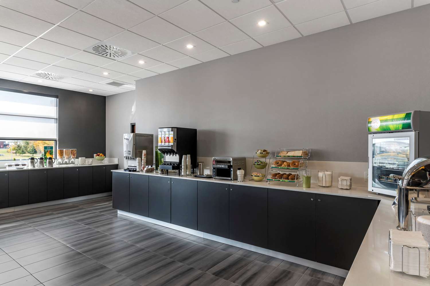 Фото Quality Hotel & Conference Centre