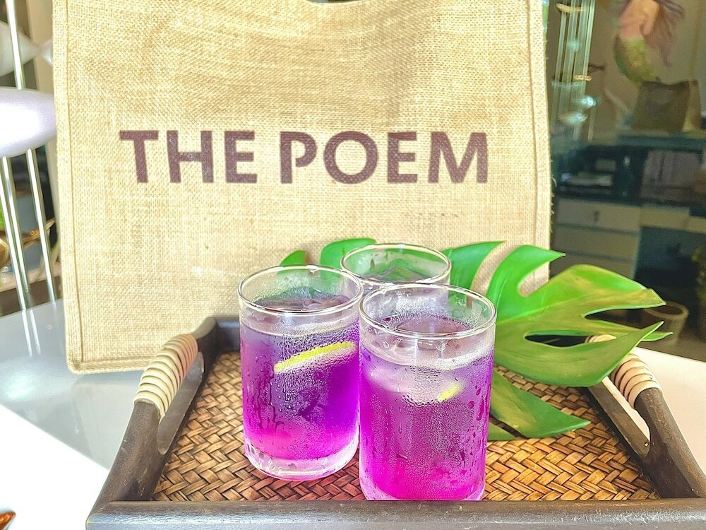 Фото The Poem Hotel