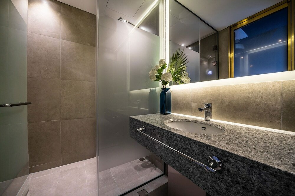 Фото Hotel the Castle Sincheon