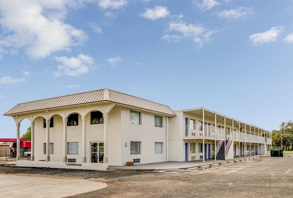 Фото Motel 6 Waco, Tx - Lacy Lakeview