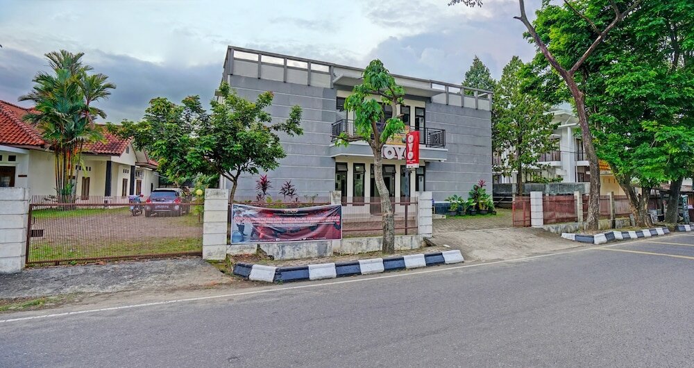 Фото Oyo 1586 Kerangga Homestay Syariah