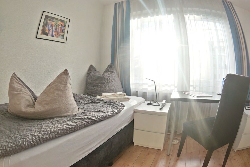 Фото Hotel Merlin